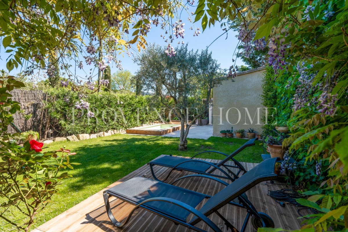 Maison de luxe à vendre à Taillades, 690 000 €, Photo 3
