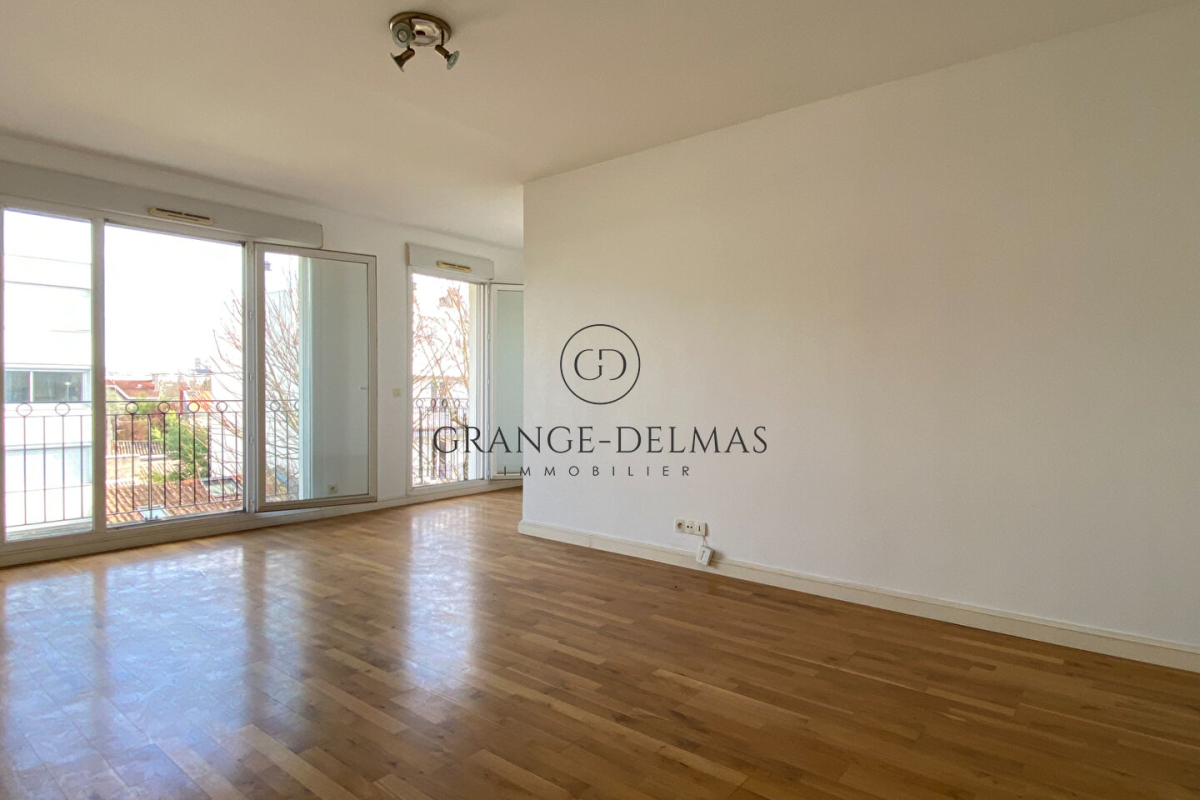 Appartement de luxe à vendre à Bordeaux, 299 000 €, Photo 1