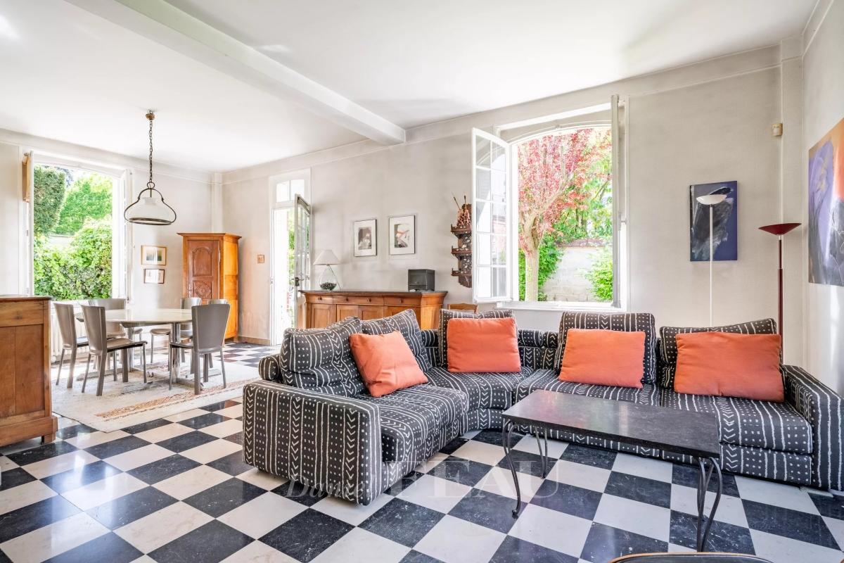 Maison de luxe à vendre à Saint-Germain-en-Laye, 1 890 000 €, Photo 1