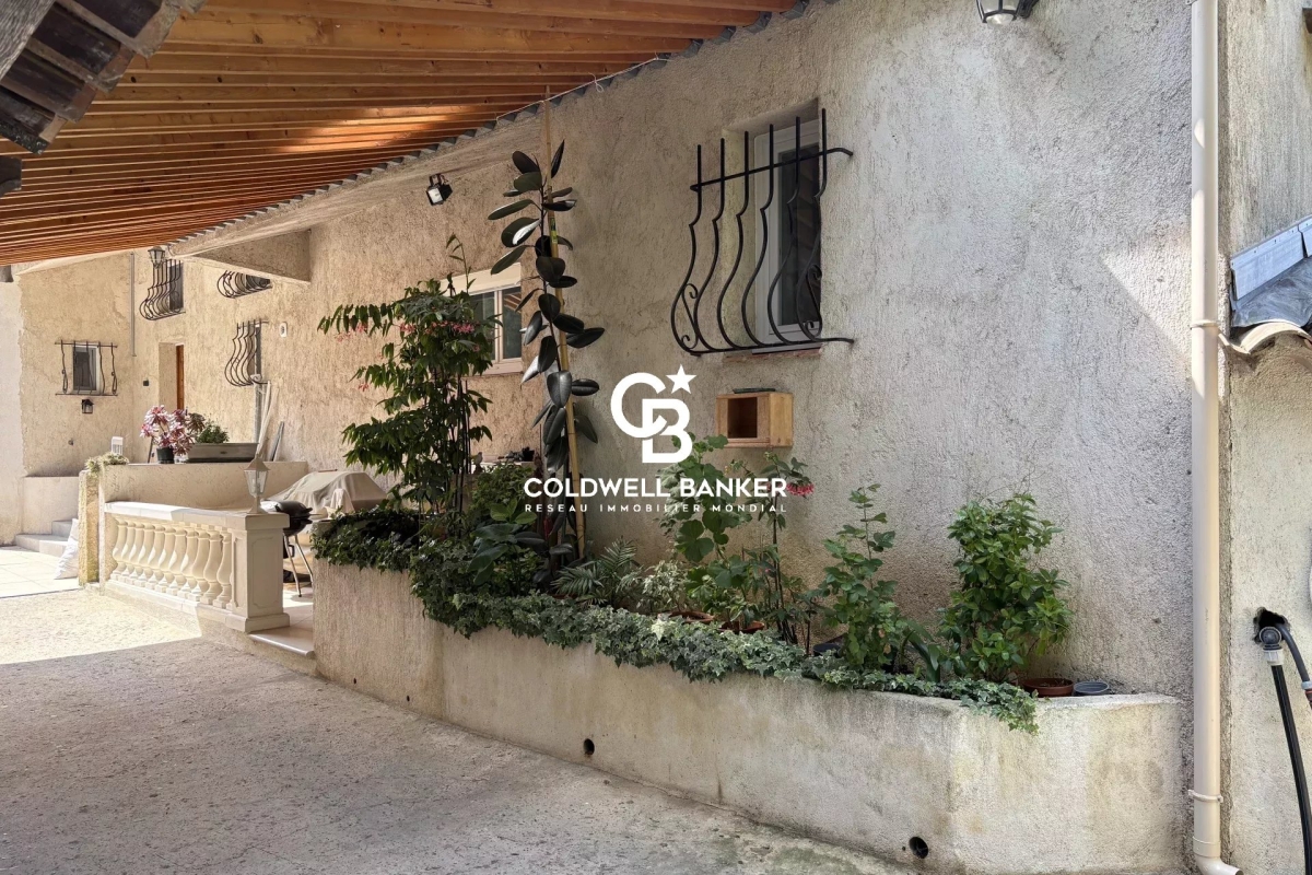 Maison de luxe à vendre à Cagnes-sur-Mer, 640 000 €, Photo 1