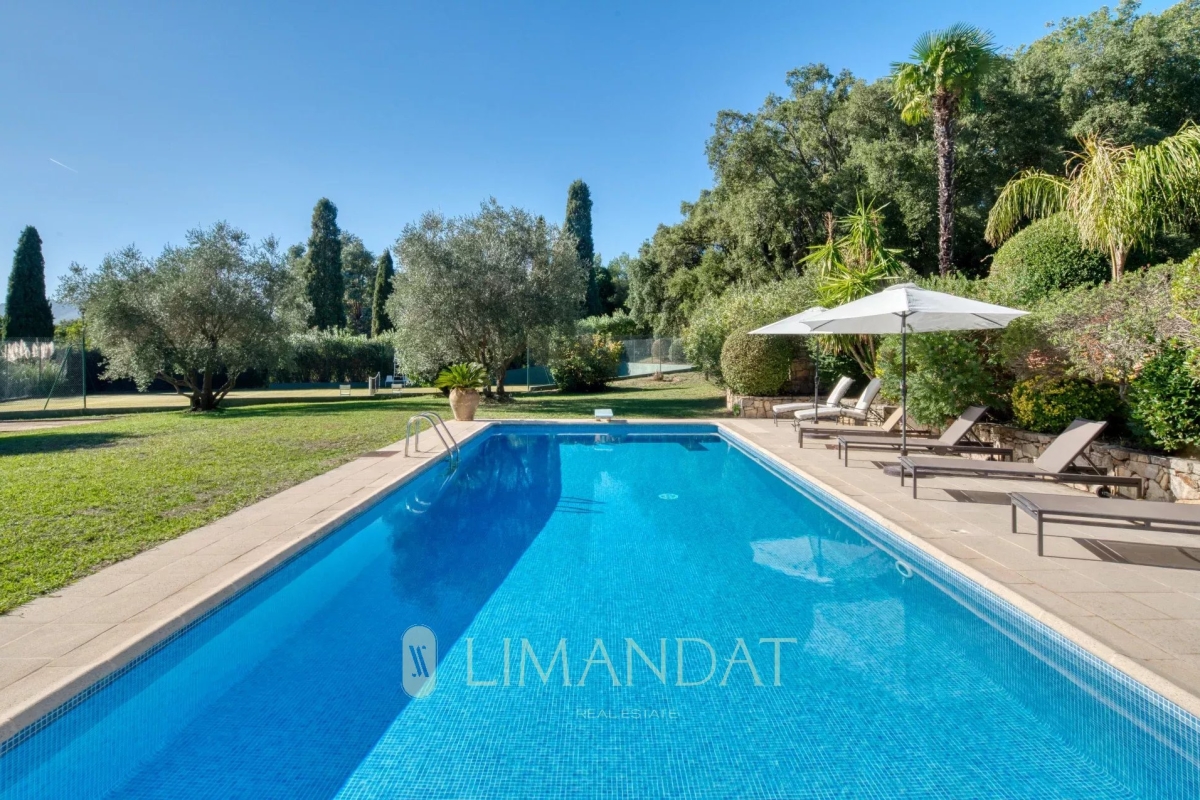 Maison de luxe à vendre à Auribeau-sur-Siagne, 2 190 000 €, Photo 1