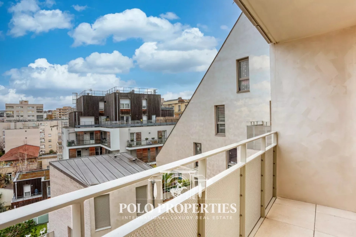 Luxury Apartment for rental in Gentilly, 2 908 €, Photo 2