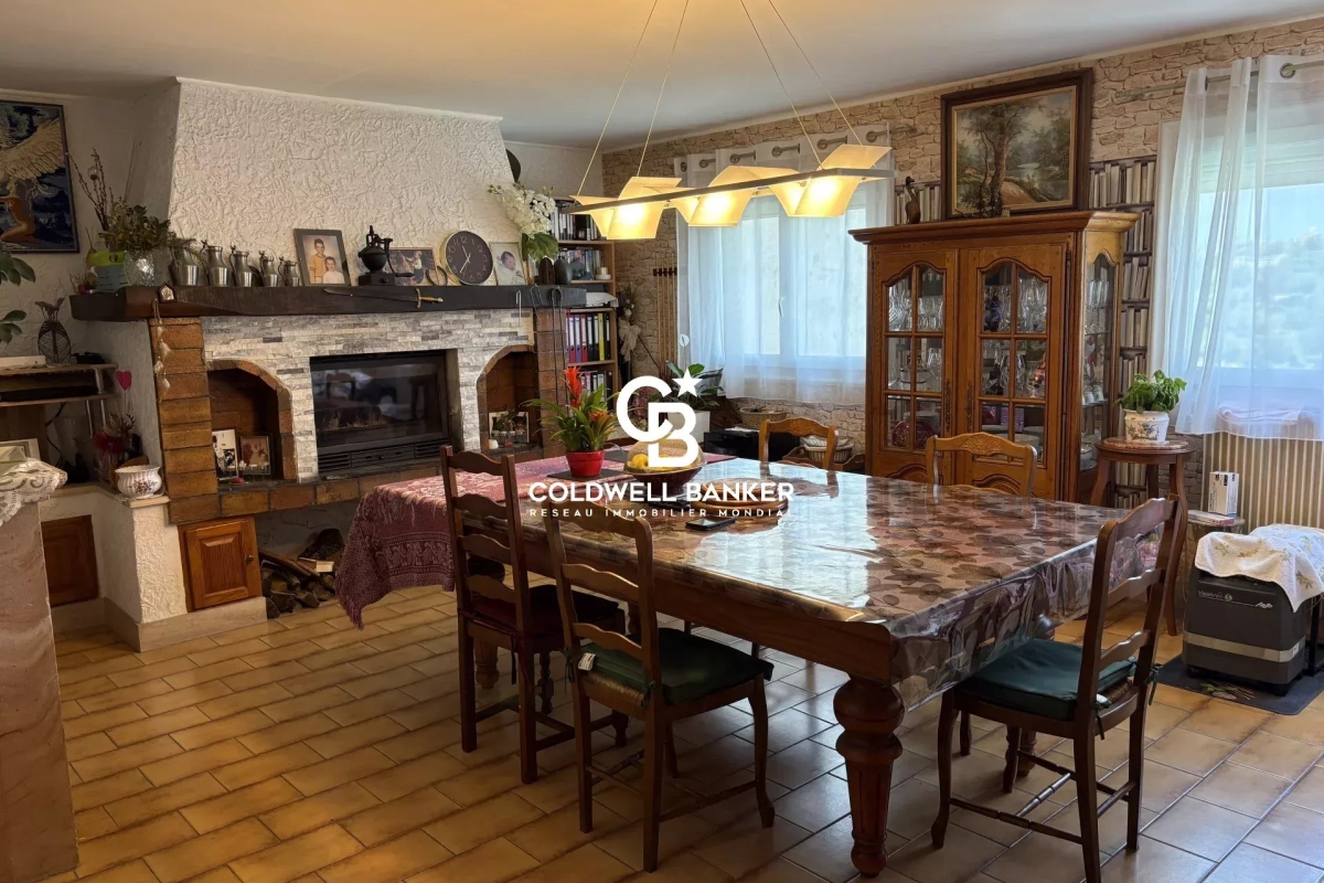 Maison de luxe à vendre à Cagnes-sur-Mer, 640 000 €, Photo 4