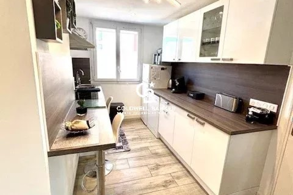 Appartement de luxe à vendre à Saint-Raphaël, 280 000 €, Photo 7