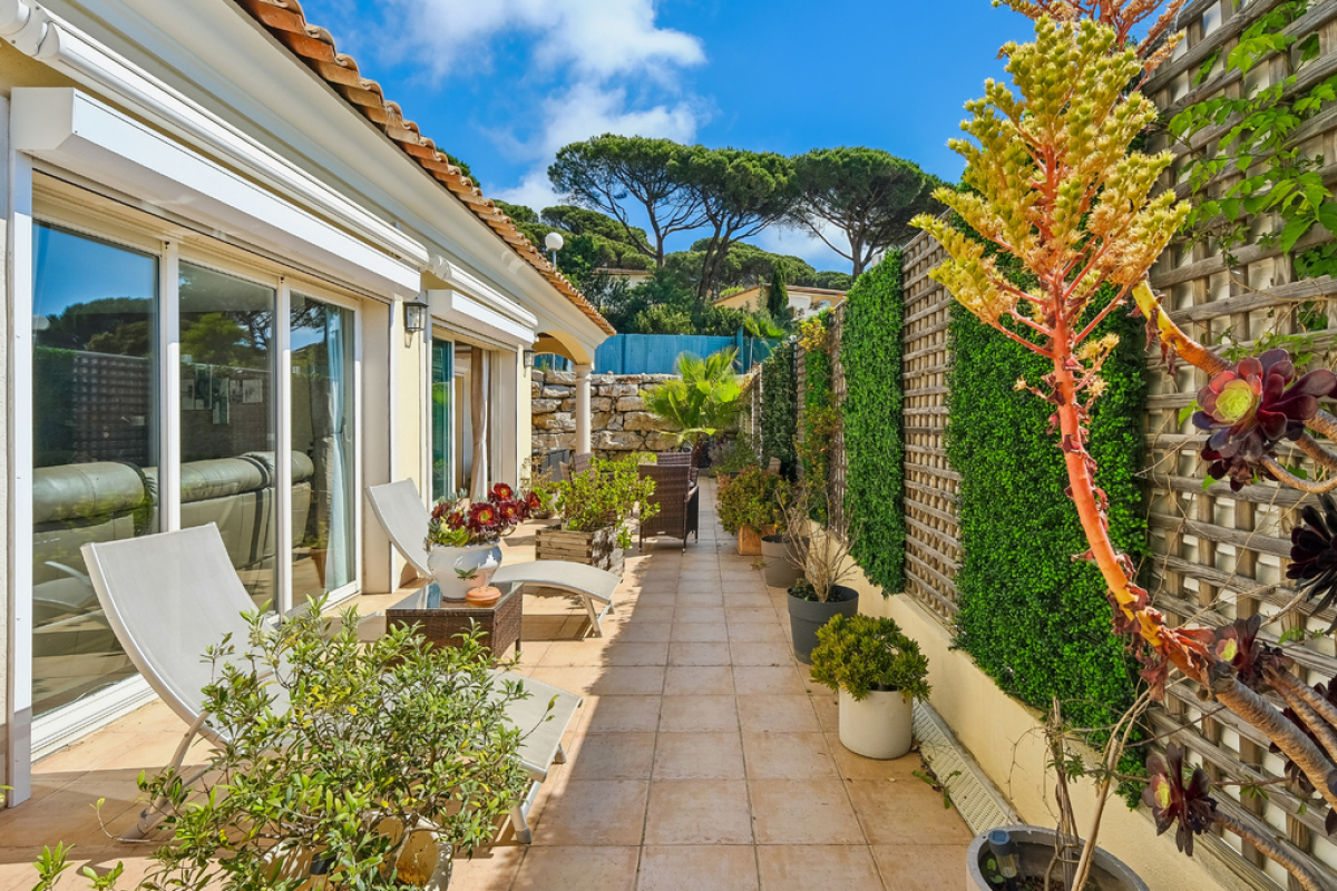 Luxury House for sale in Sainte-Maxime, 685 000 €, Photo 2