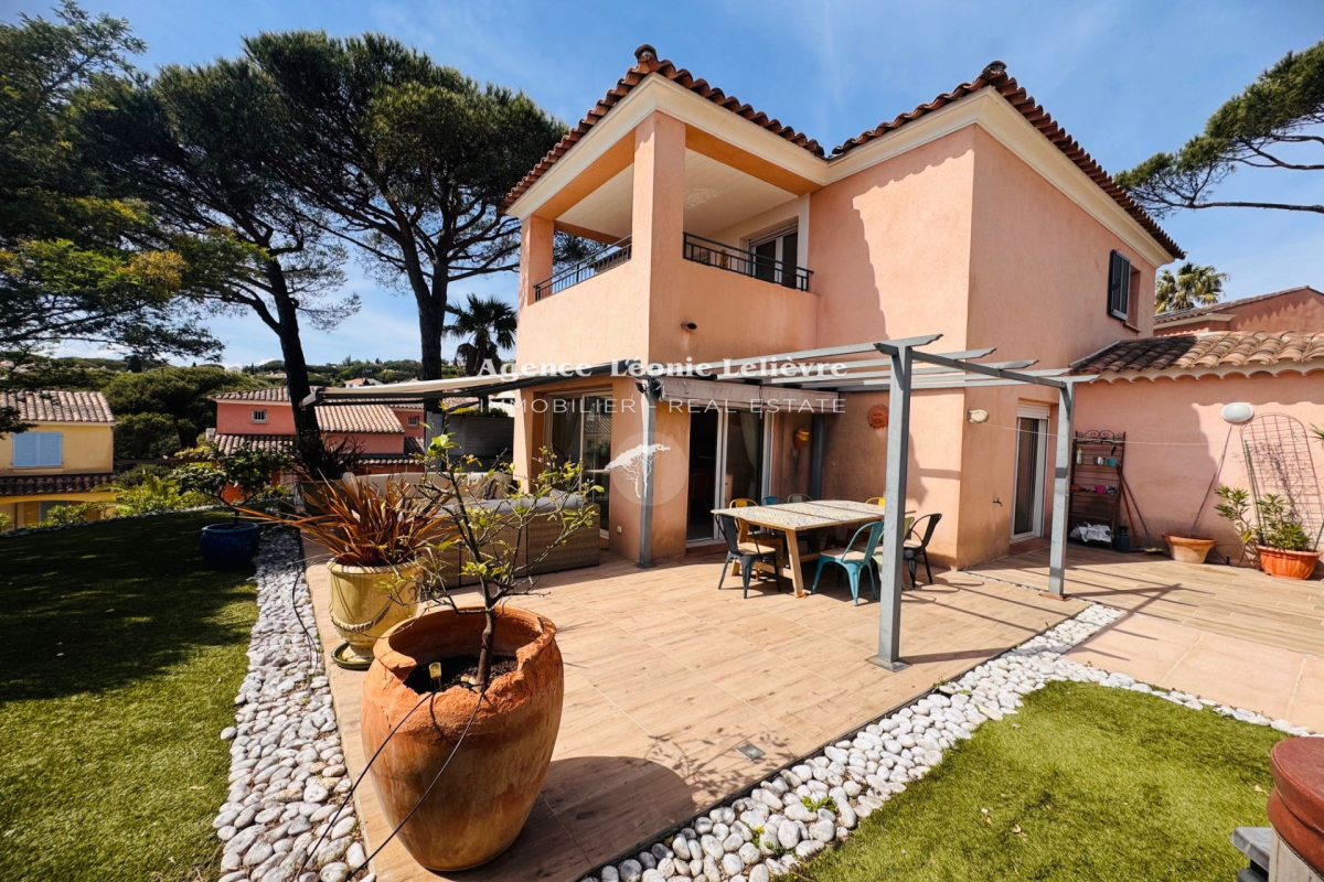 Luxury House for sale in Les Issambres, 950 000 €, Photo 2