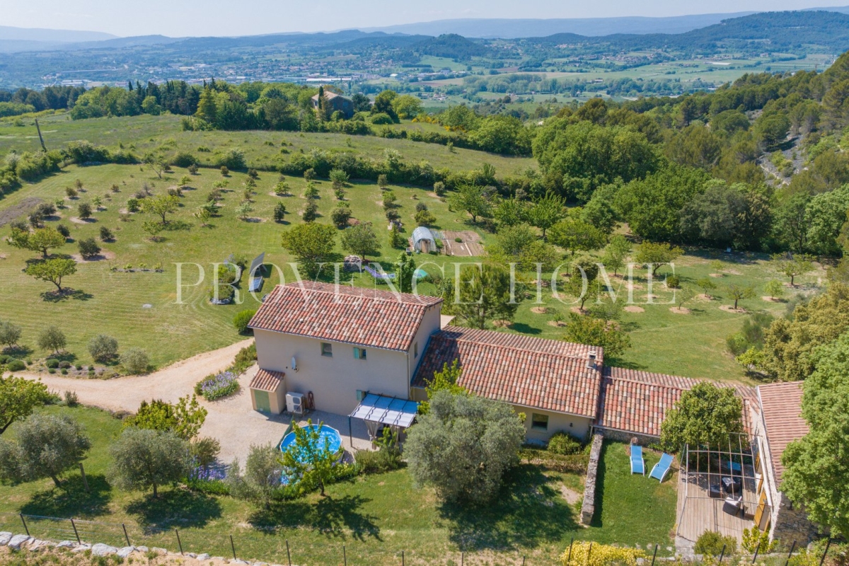 Luxury House for sale in Apt, 1 000 000 €, Photo 1
