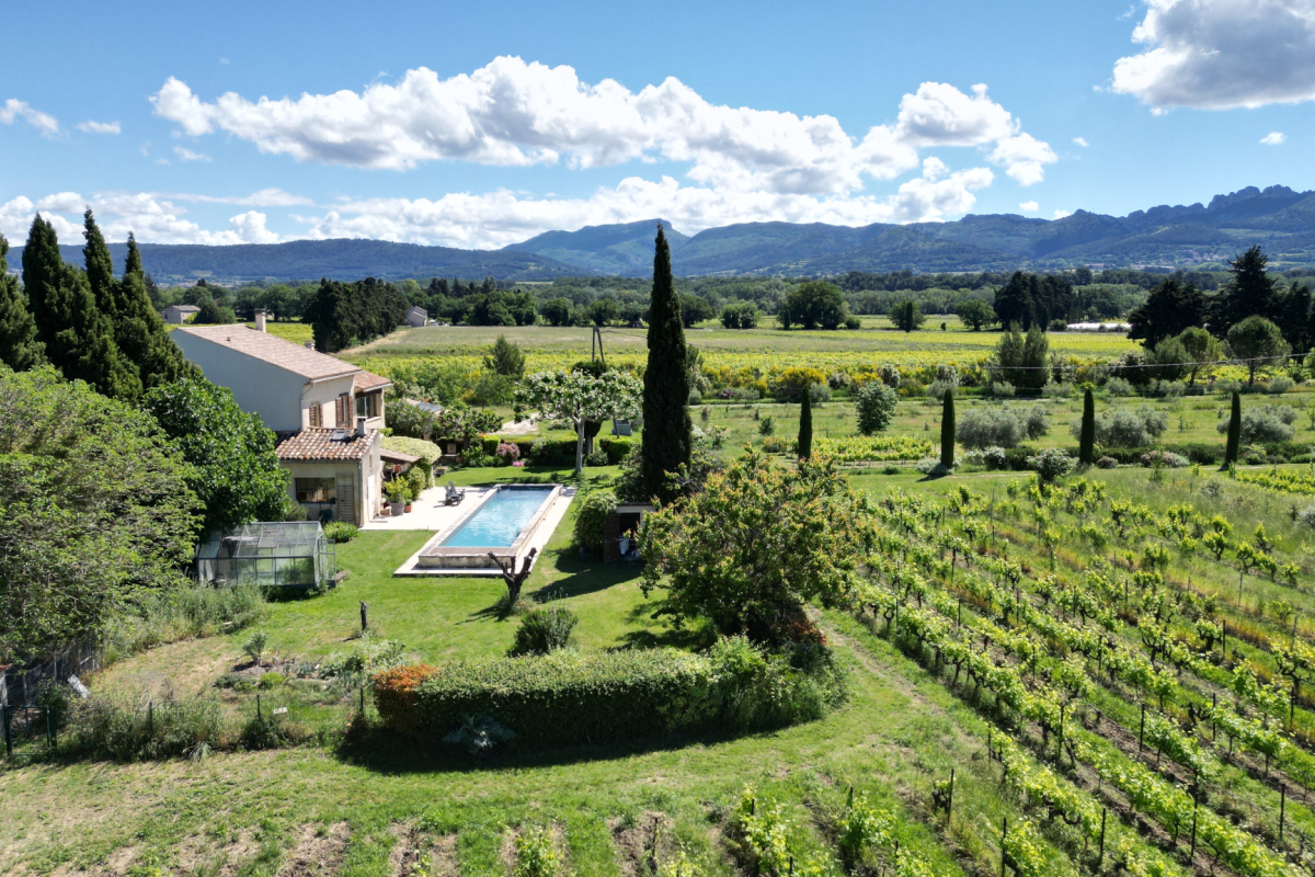Luxury House for sale in Sablet, 1 575 000 €, Photo 1