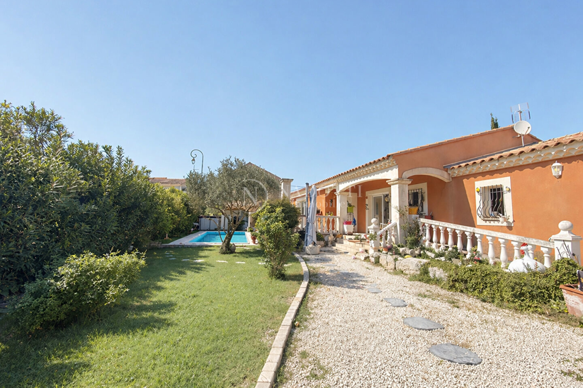 Maison de luxe à vendre à Taillades, 439 000 €, Photo 1