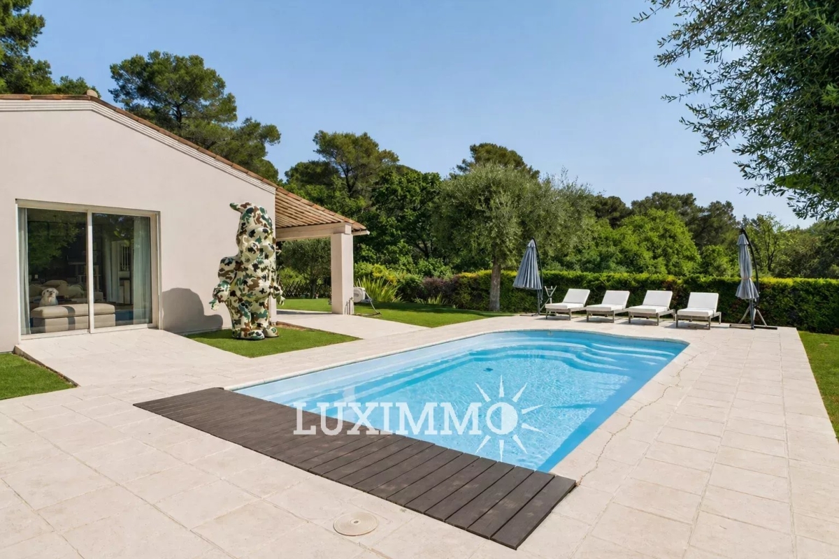 Maison de luxe à vendre à Mougins, 1 350 000 €, Photo 2