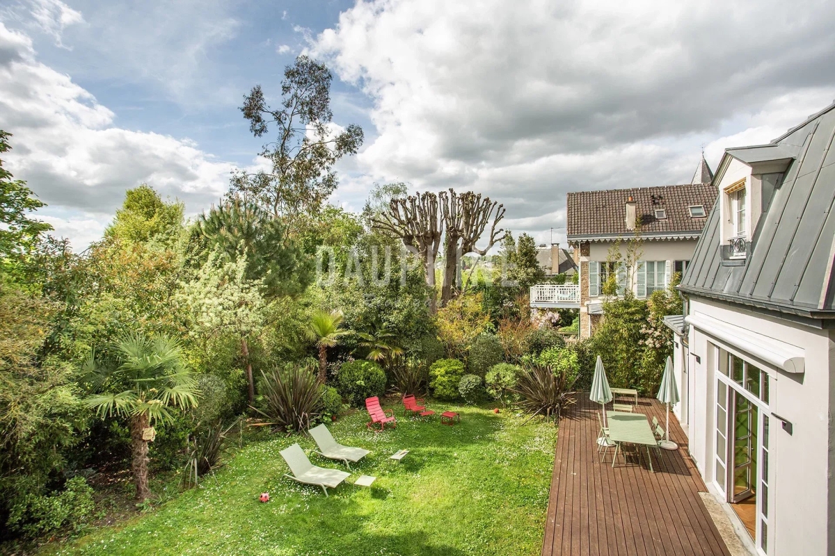 Maison de luxe à vendre à Sèvres, 2 150 000 €, Photo 1