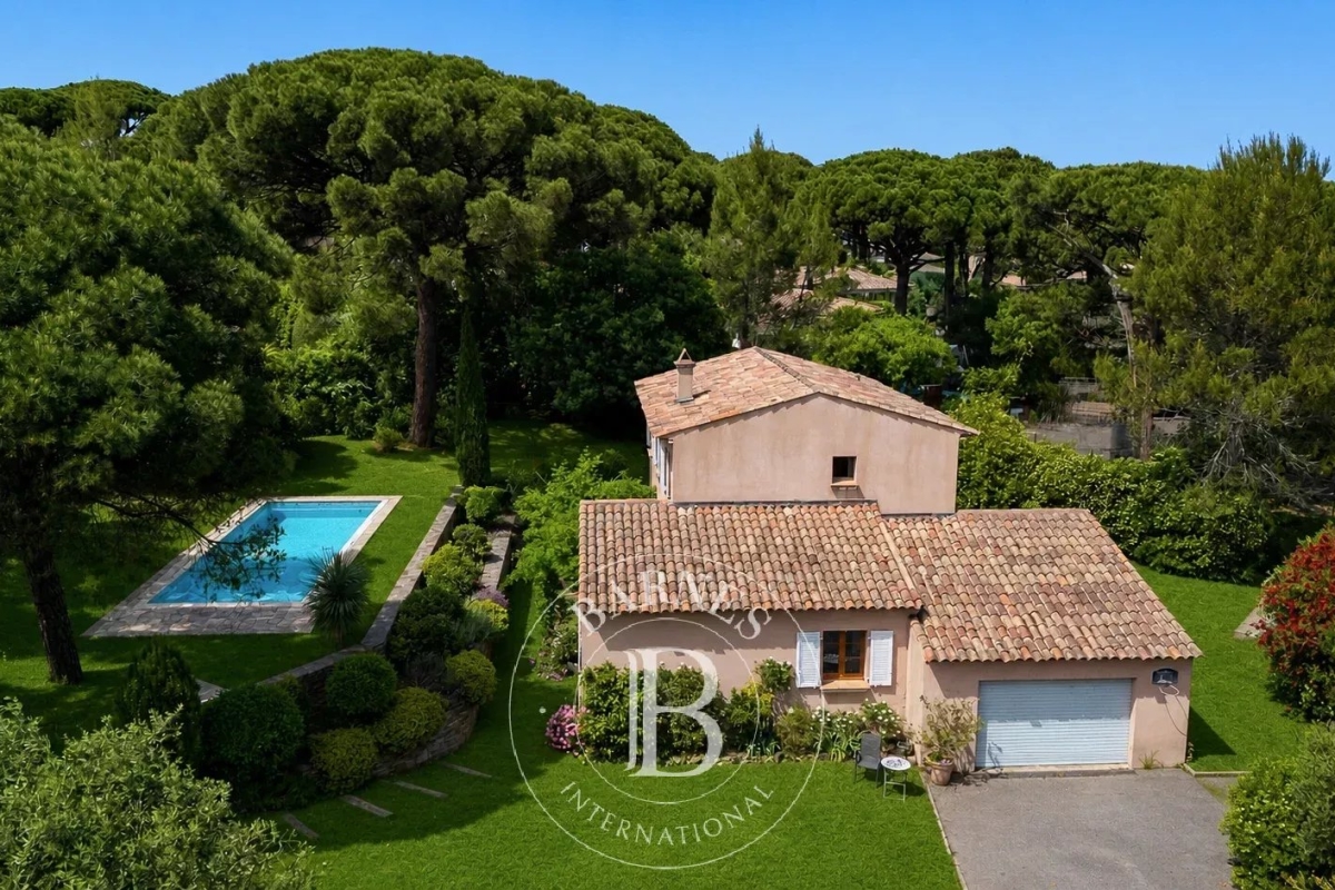 Maison de luxe à vendre à Gassin, 1 740 000 €, Photo 1