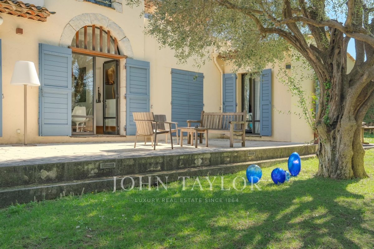Luxury House for sale in Mougins, 2 200 000 €, Photo 3