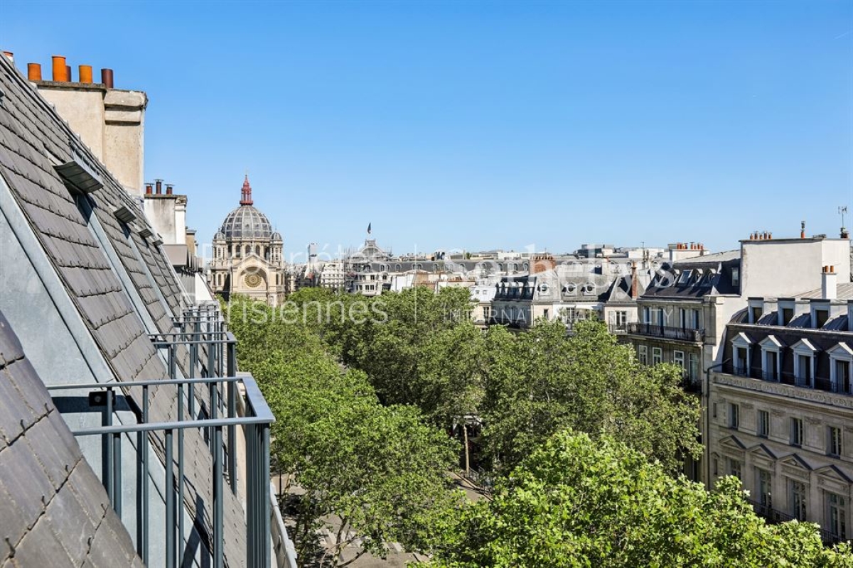 Luxury Apartment for sale in Paris 8Ème, 750 000 €, Photo 1