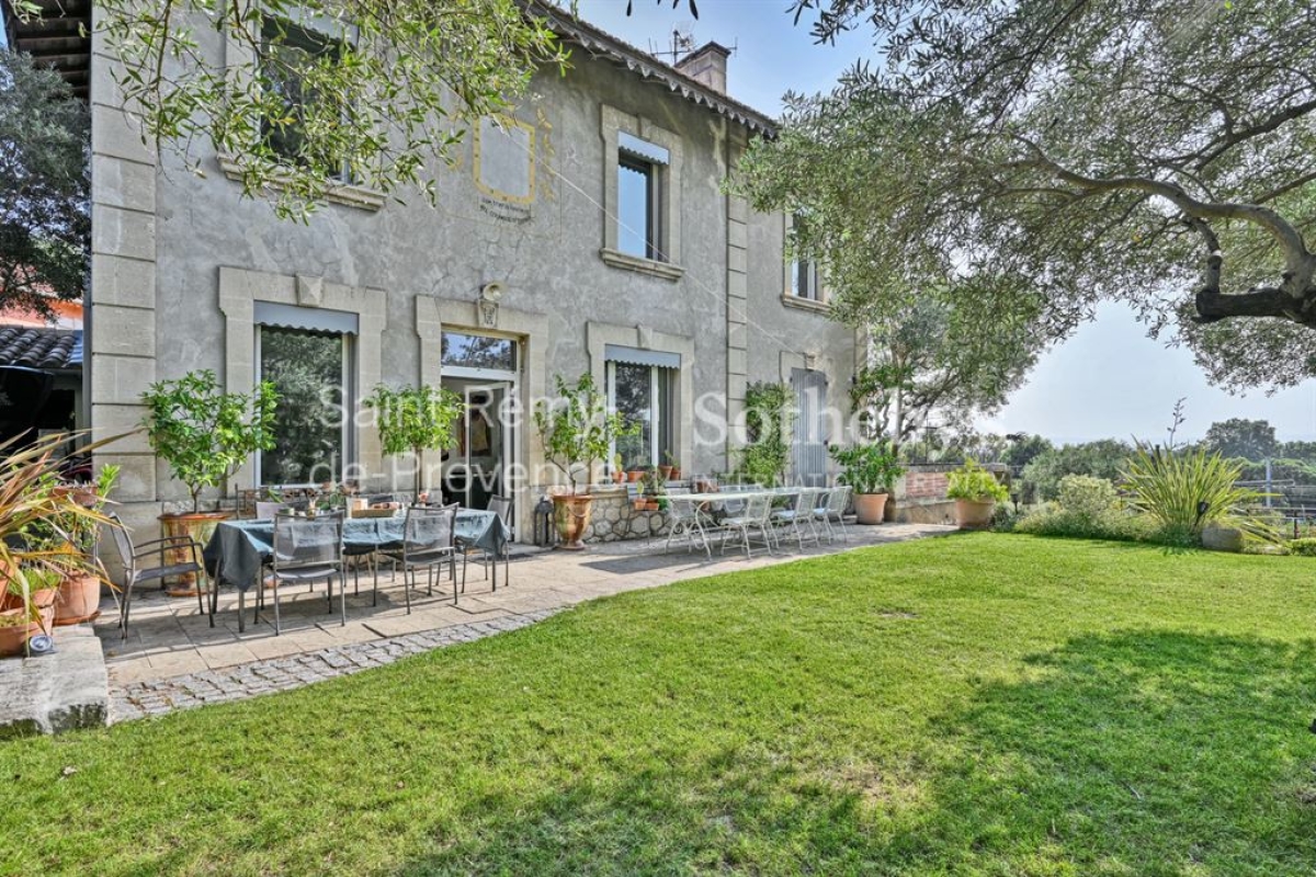 Maison de luxe à vendre à Villeneuve-Lès-Avignon, 850 000 €, Photo 6