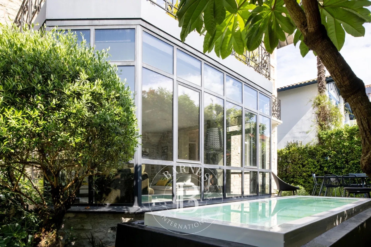 Luxury House for sale in Bayonne, 1 690 000 €, Photo 2