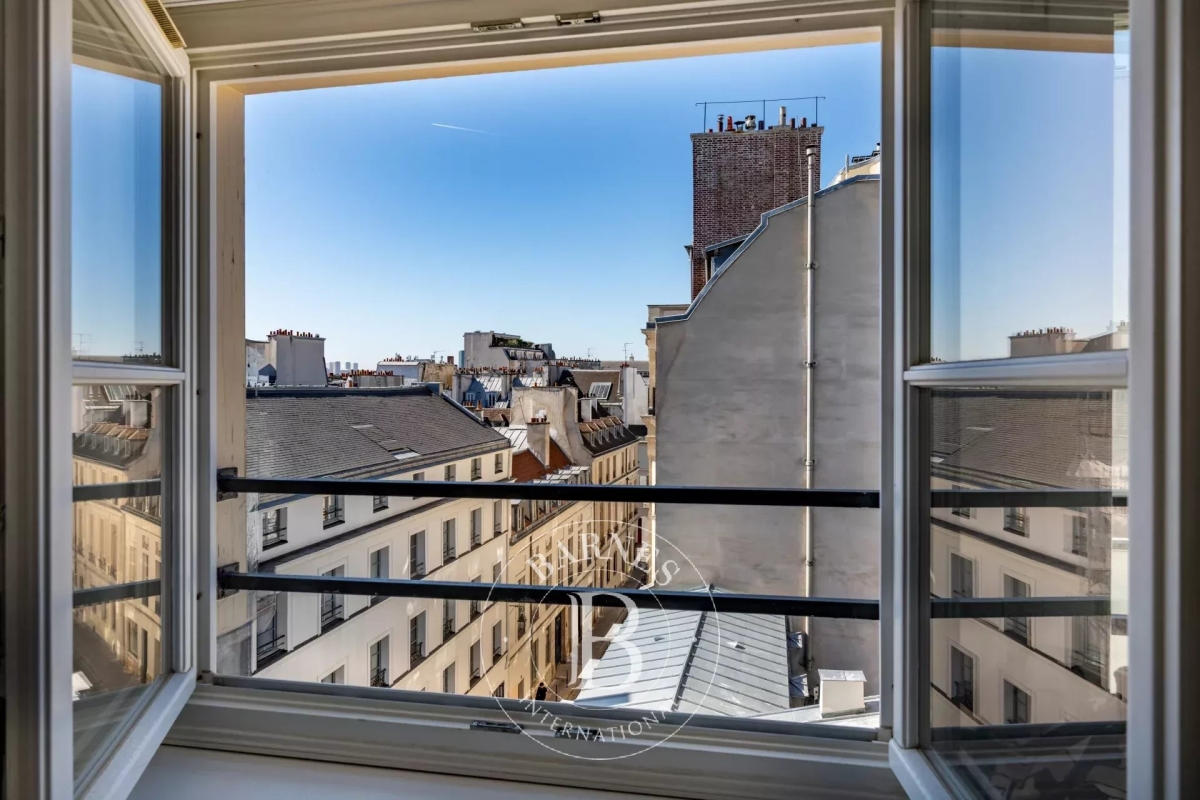 Luxury Apartment for sale in Paris 3Ème, 1 125 000 €, Photo 3