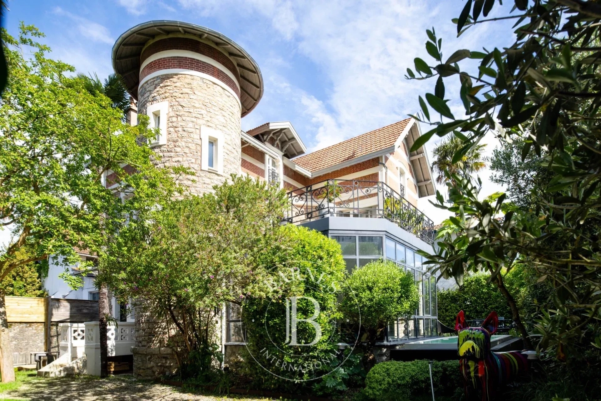 Luxury House for sale in Bayonne, 1 690 000 €, Photo 3