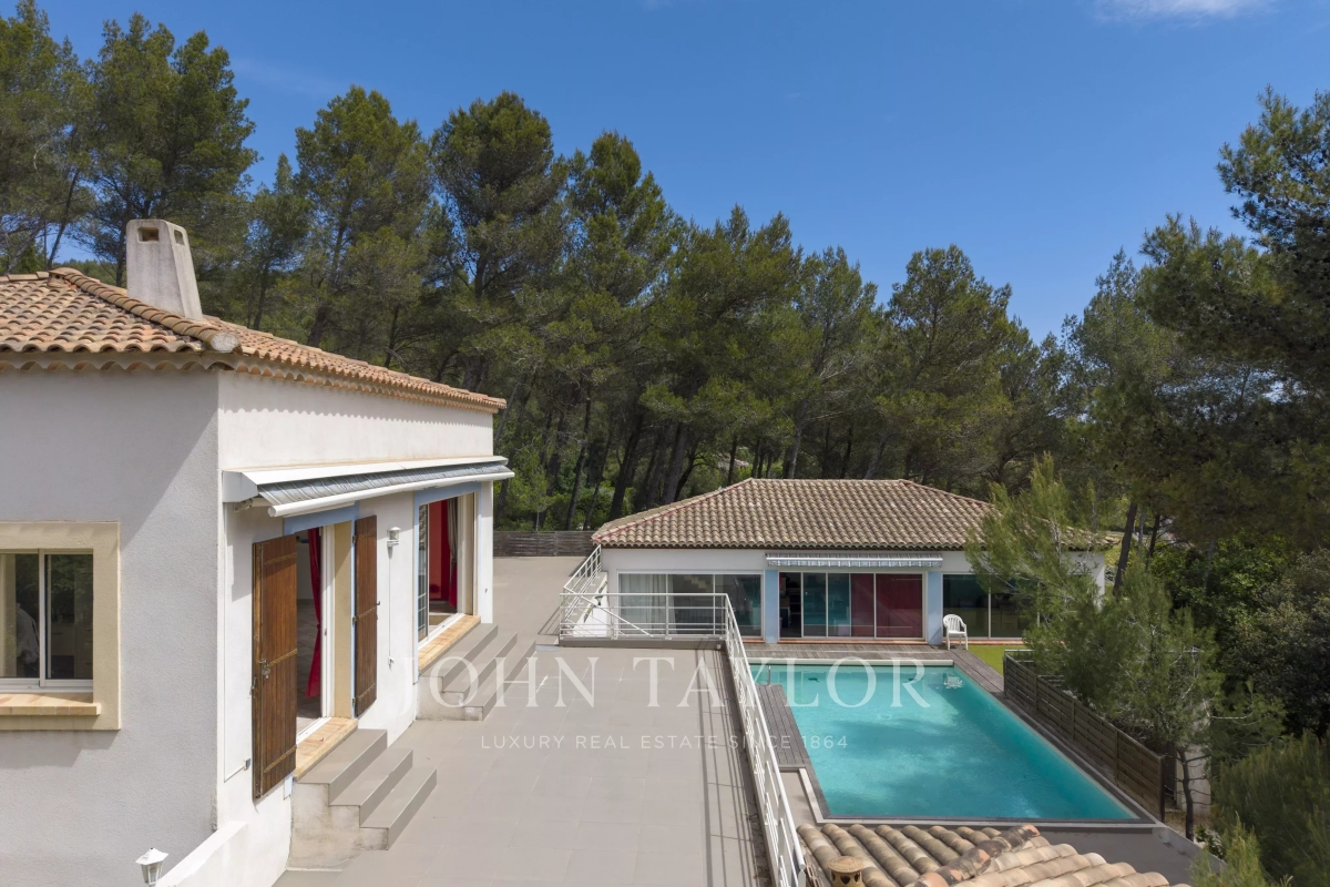 Luxury House for sale in Roquefort-la-Bédoule, 1 190 000 €, Photo 4