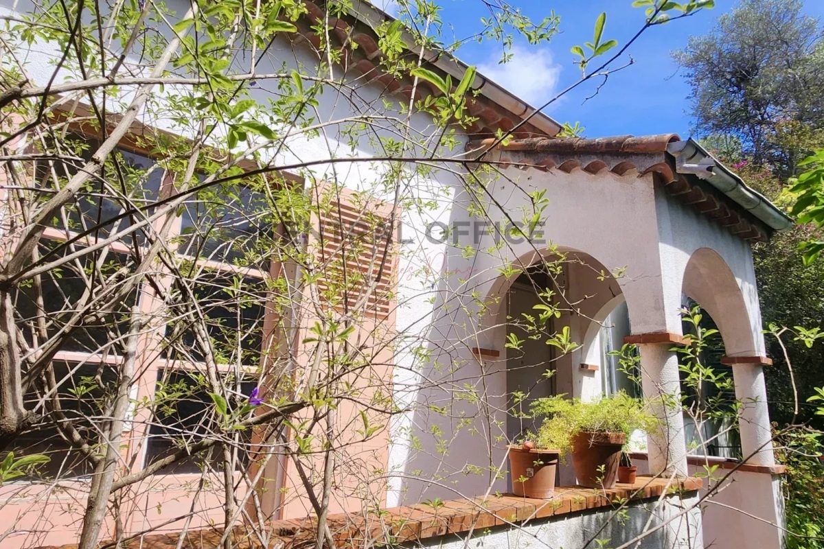 Maison de luxe à vendre à Antibes, 980 000 €, Photo 4