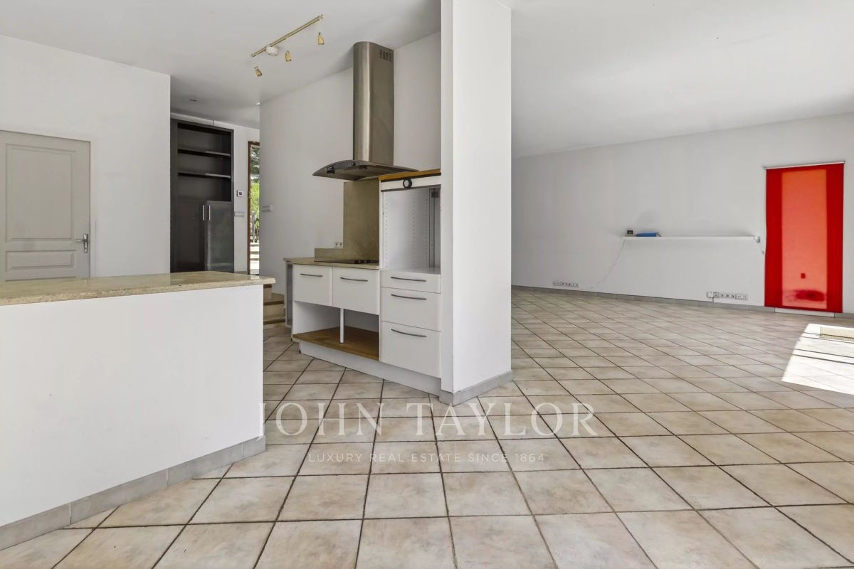Luxury House for sale in Roquefort-la-Bédoule, 1 190 000 €, Photo 7