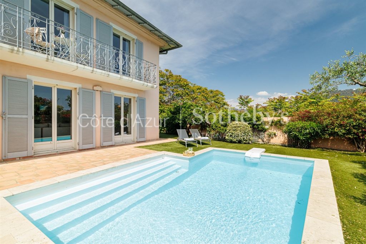 Maison de luxe à vendre à Nice, 1 580 000 €, Photo 1