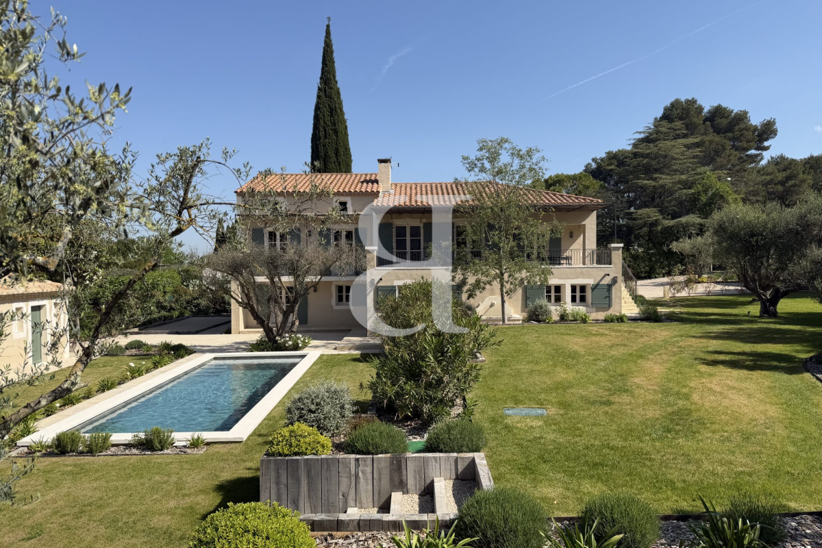 Luxury House for sale in Fontvieille, 1 790 000 €, Photo 1