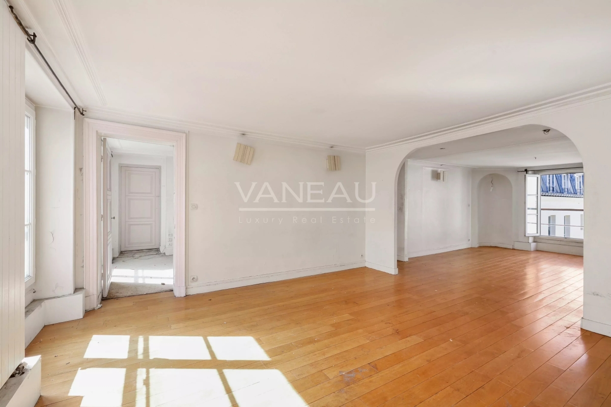 Luxury Apartment for sale in Paris 1Er, 1 250 000 €, Photo 3