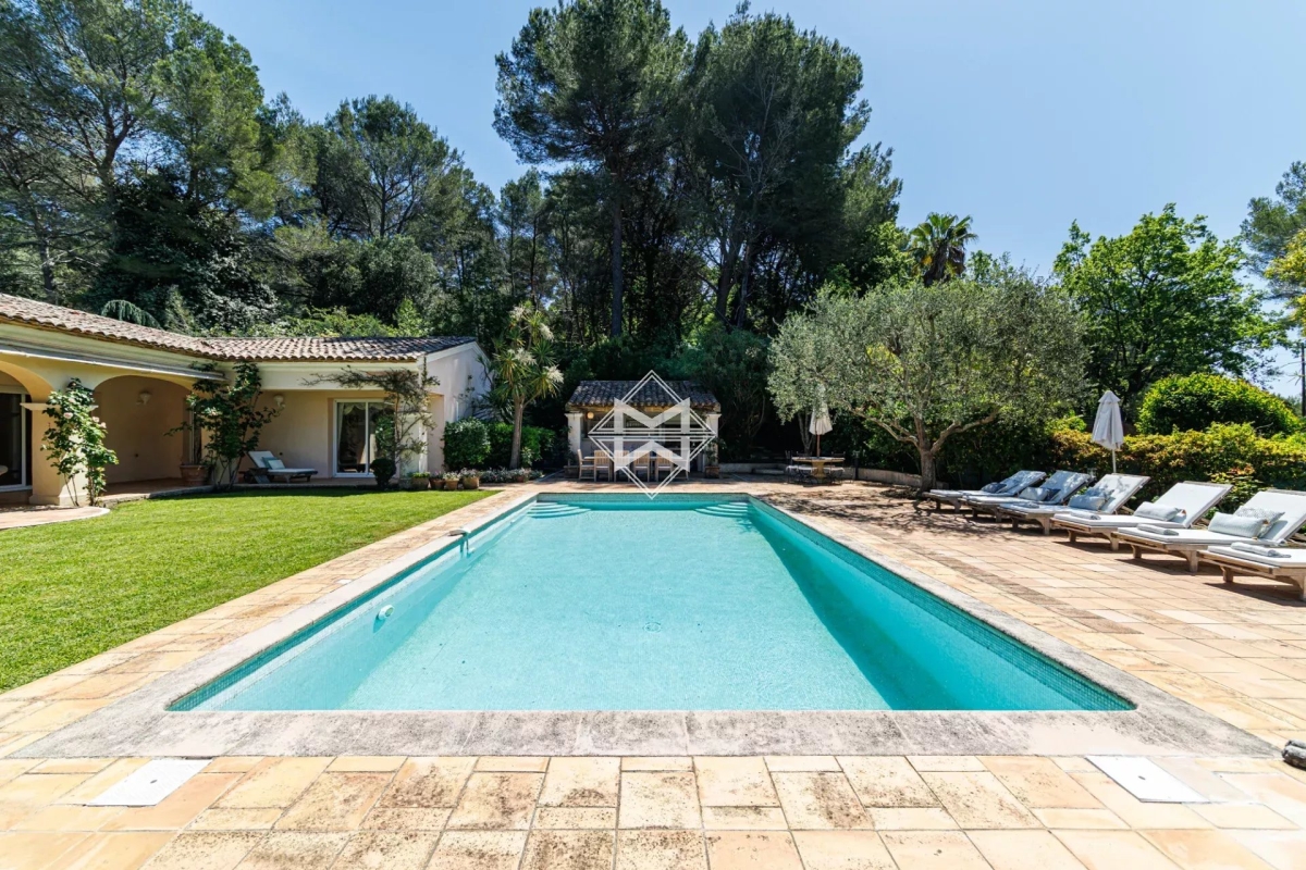 Maison de luxe à vendre à Cannes, 2 490 000 €, Photo 4