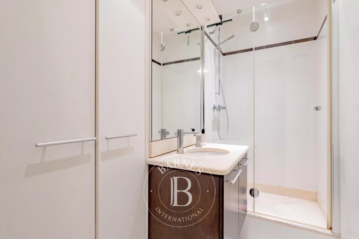 Luxury Apartment for sale in Paris 5Ème, 850 000 €, Photo 4