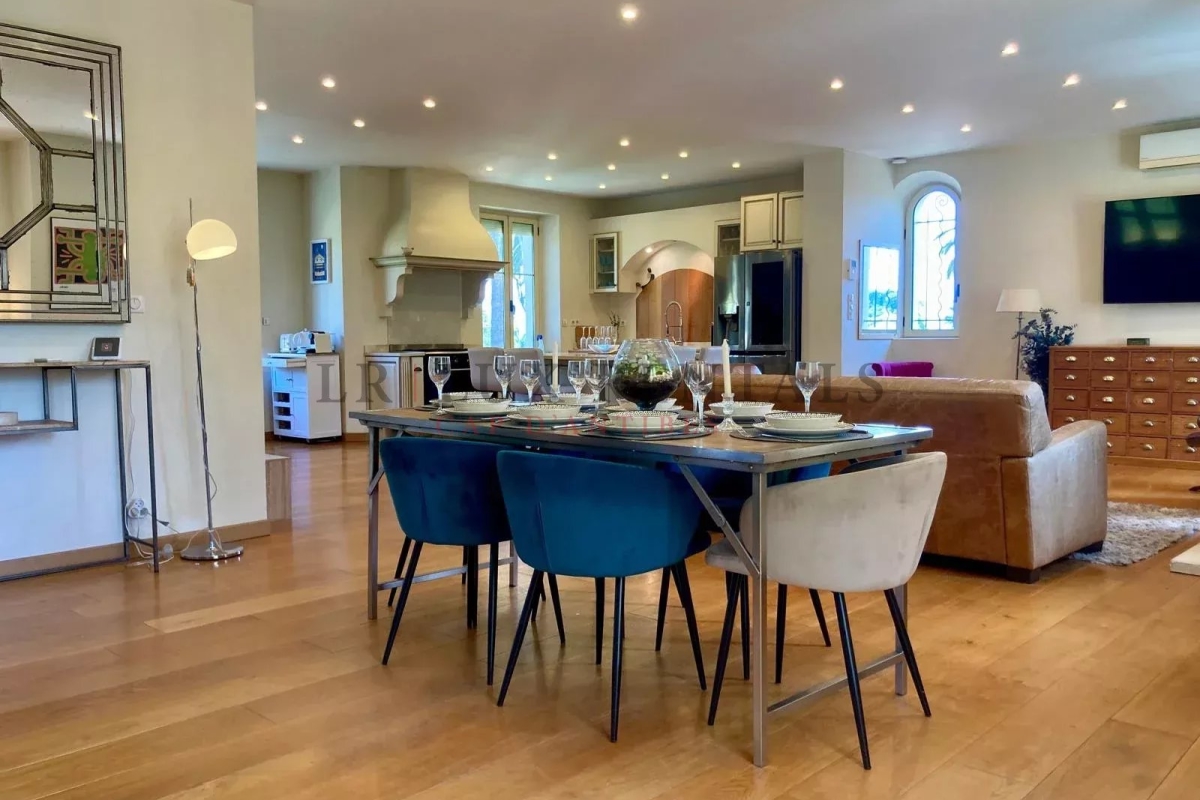 Luxury House for rental in Antibes, 7 500 €, Photo 7