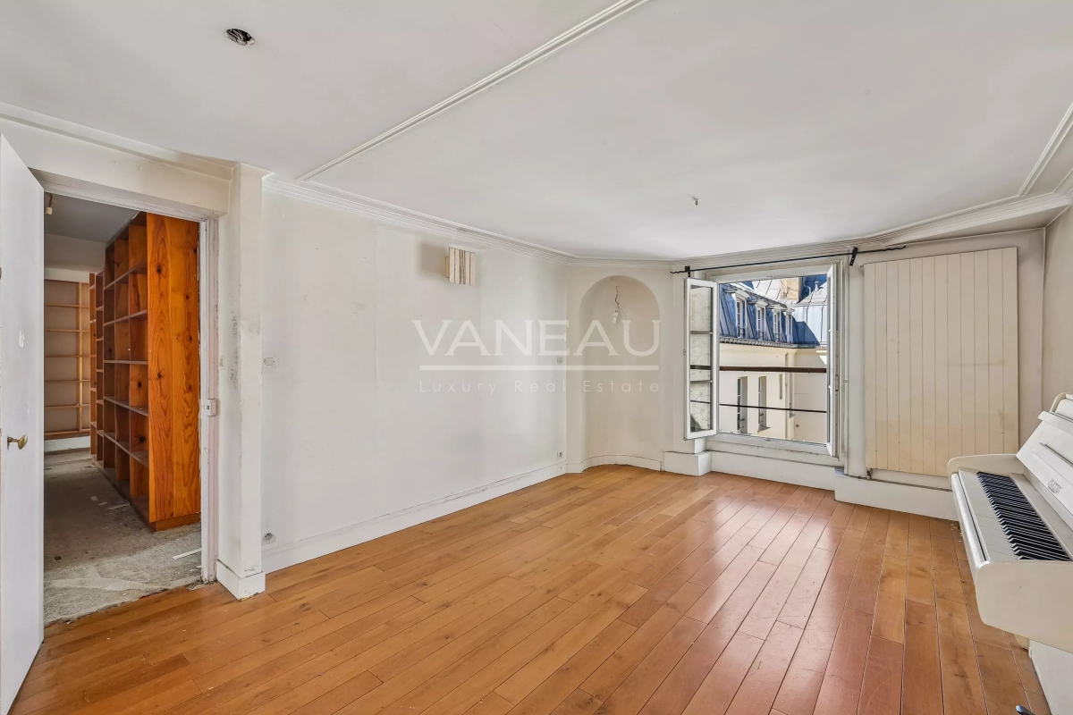 Luxury Apartment for sale in Paris 1Er, 1 250 000 €, Photo 7