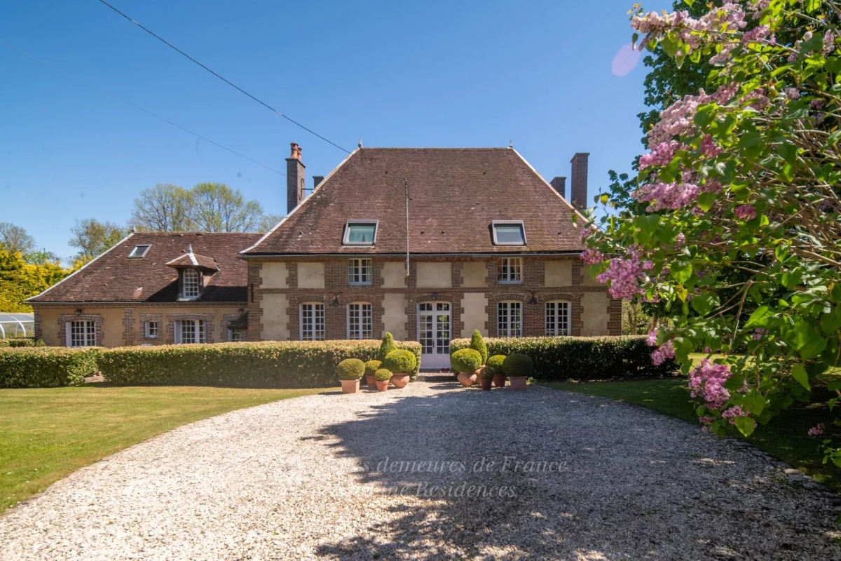 Maison de luxe à vendre à Aix-Villemaur-Palis, 790 000 €, Photo 1