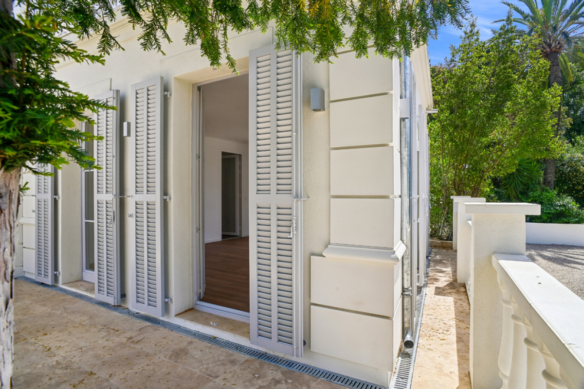 Luxury Apartment for sale in Cannes, 890 000 €, Photo 2