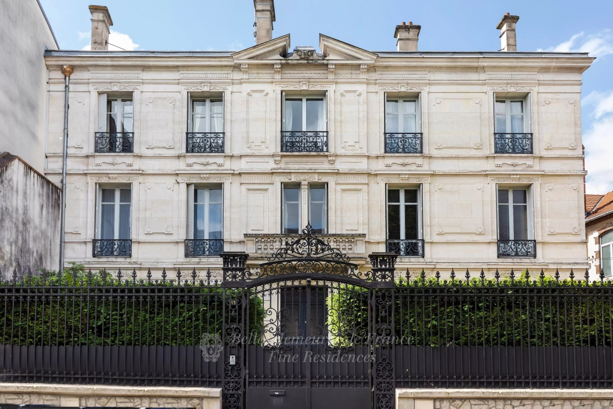 Maison de luxe à vendre à Orleans, 1 690 000 €, Photo 3