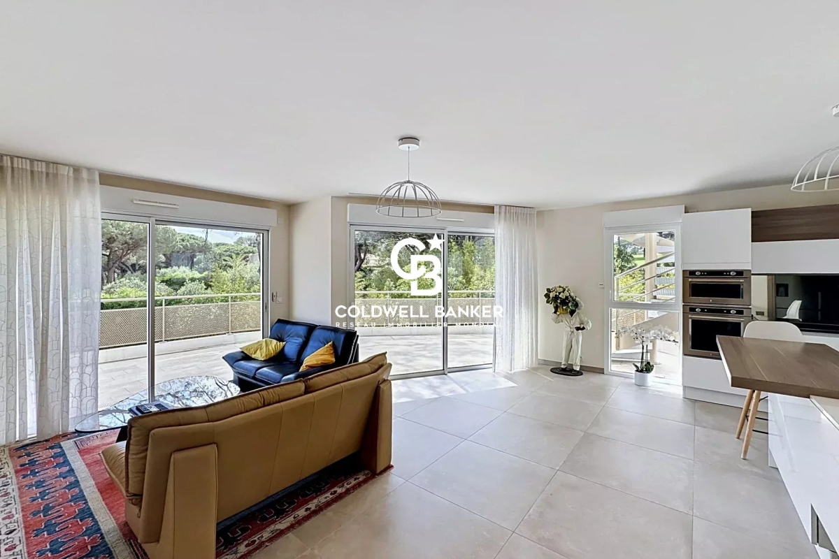 Appartement de luxe à vendre à Saint-Raphaël, 995 000 €, Photo 3