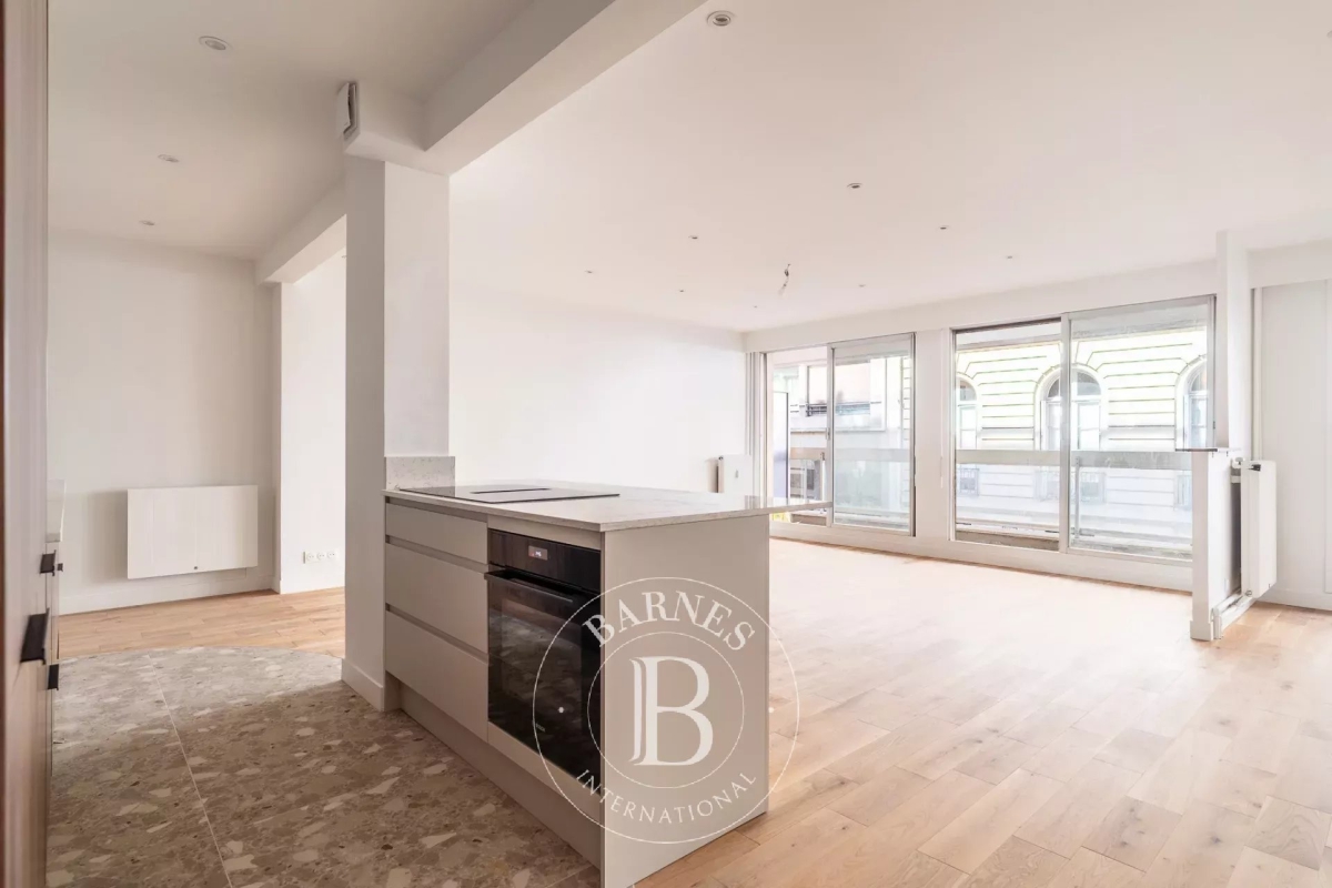 Luxury Apartment for sale in Paris 16Ème, 1 250 000 €, Photo 5