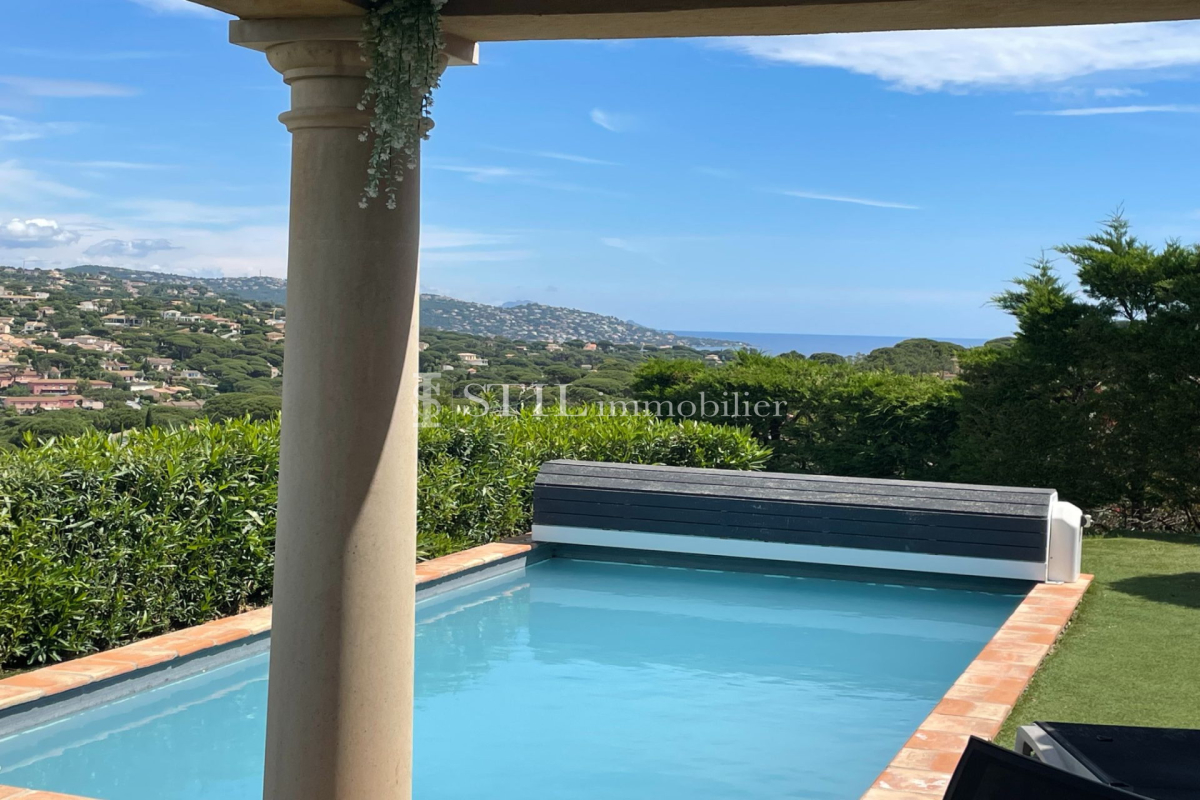 Maison de luxe à vendre à Sainte-Maxime, 850 000 €, Photo 1