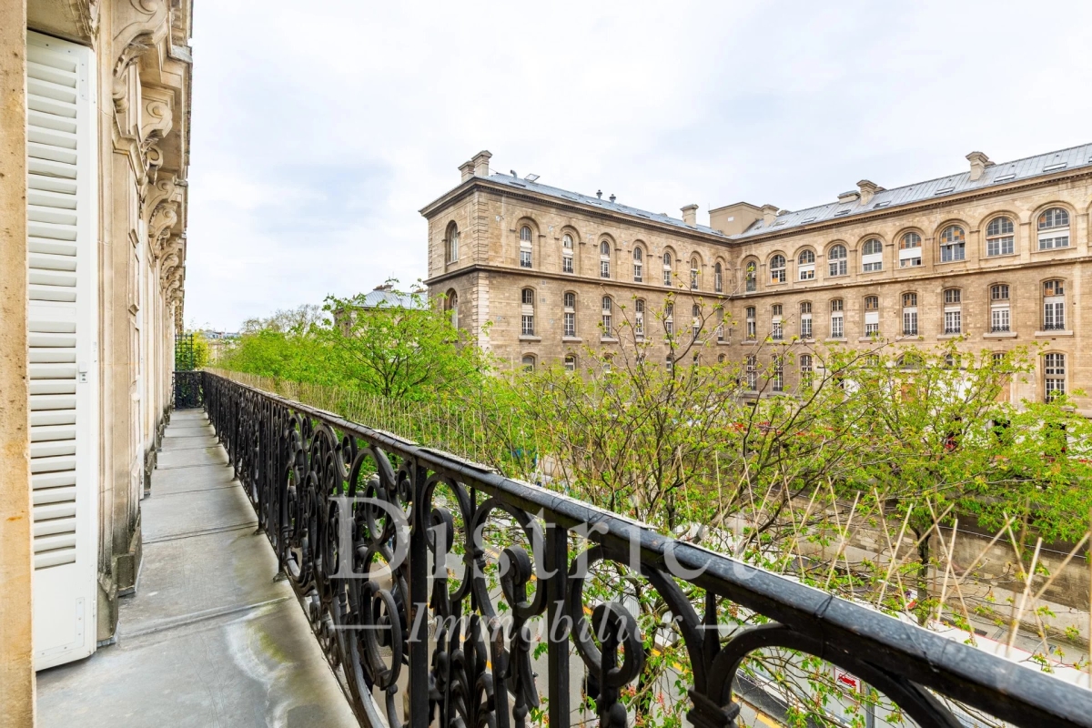 Luxury Apartment for sale in Paris 4Ème, 2 305 000 €, Photo 2