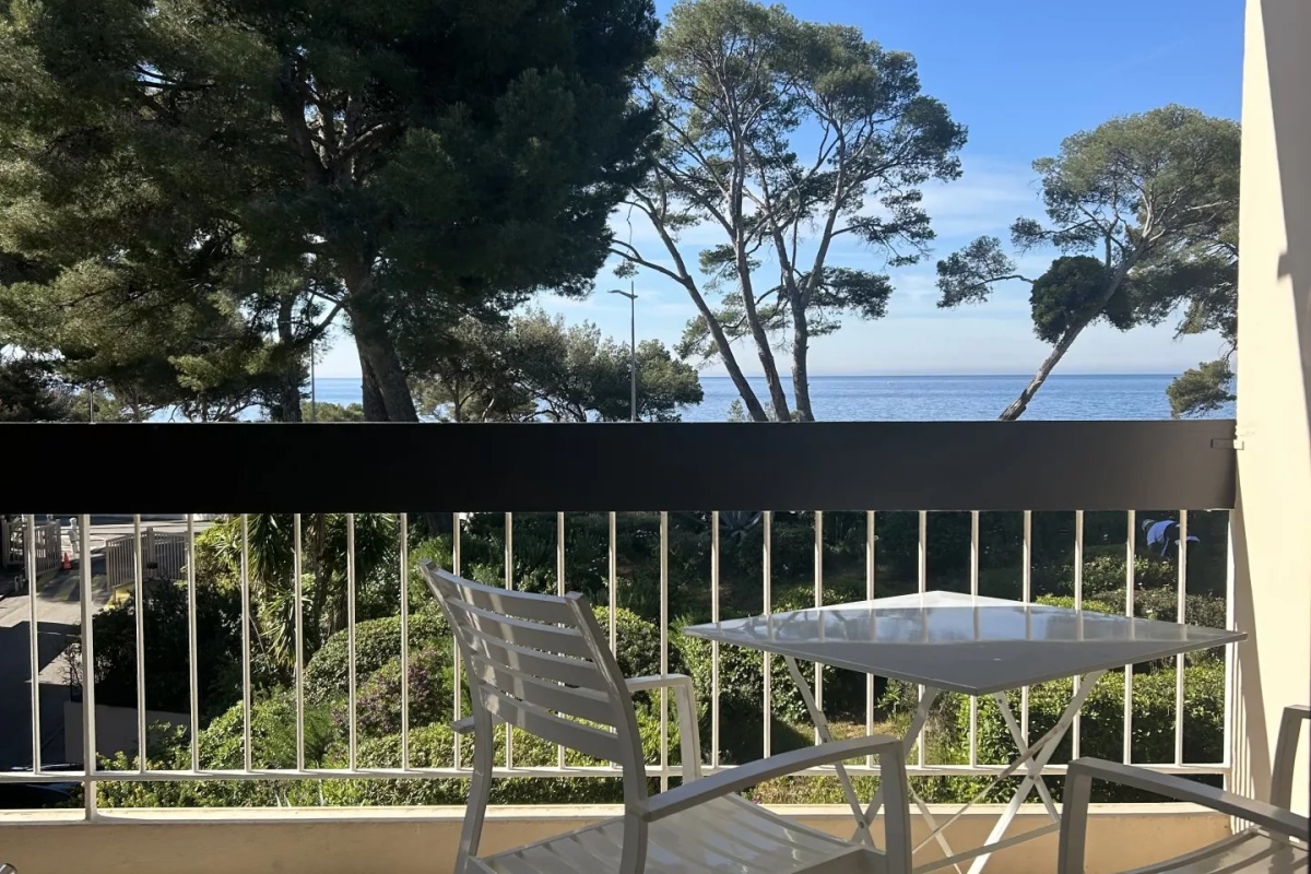 Appartement de luxe à vendre à Bandol, 370 000 €, Photo 2