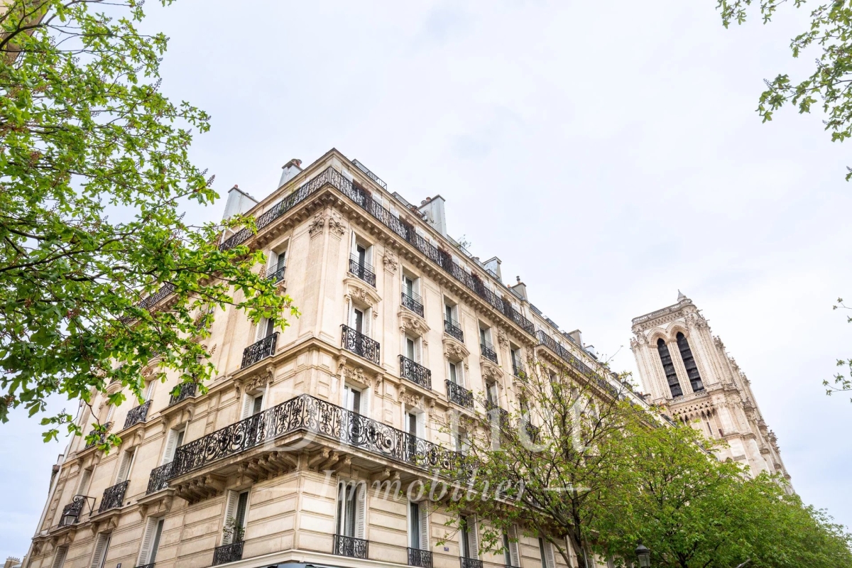 Luxury Apartment for sale in Paris 4Ème, 2 305 000 €, Photo 3