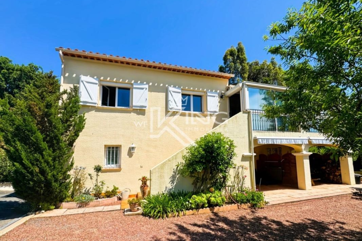 Luxury House for sale in Les Issambres, 639 000 €, Photo 1