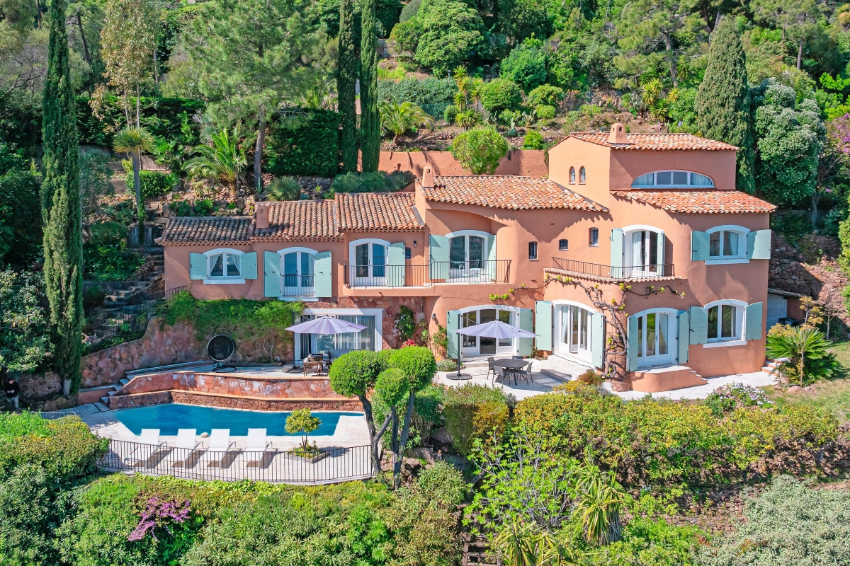 Maison de luxe à vendre à Théoule-sur-Mer, 1 990 000 €, Photo 1