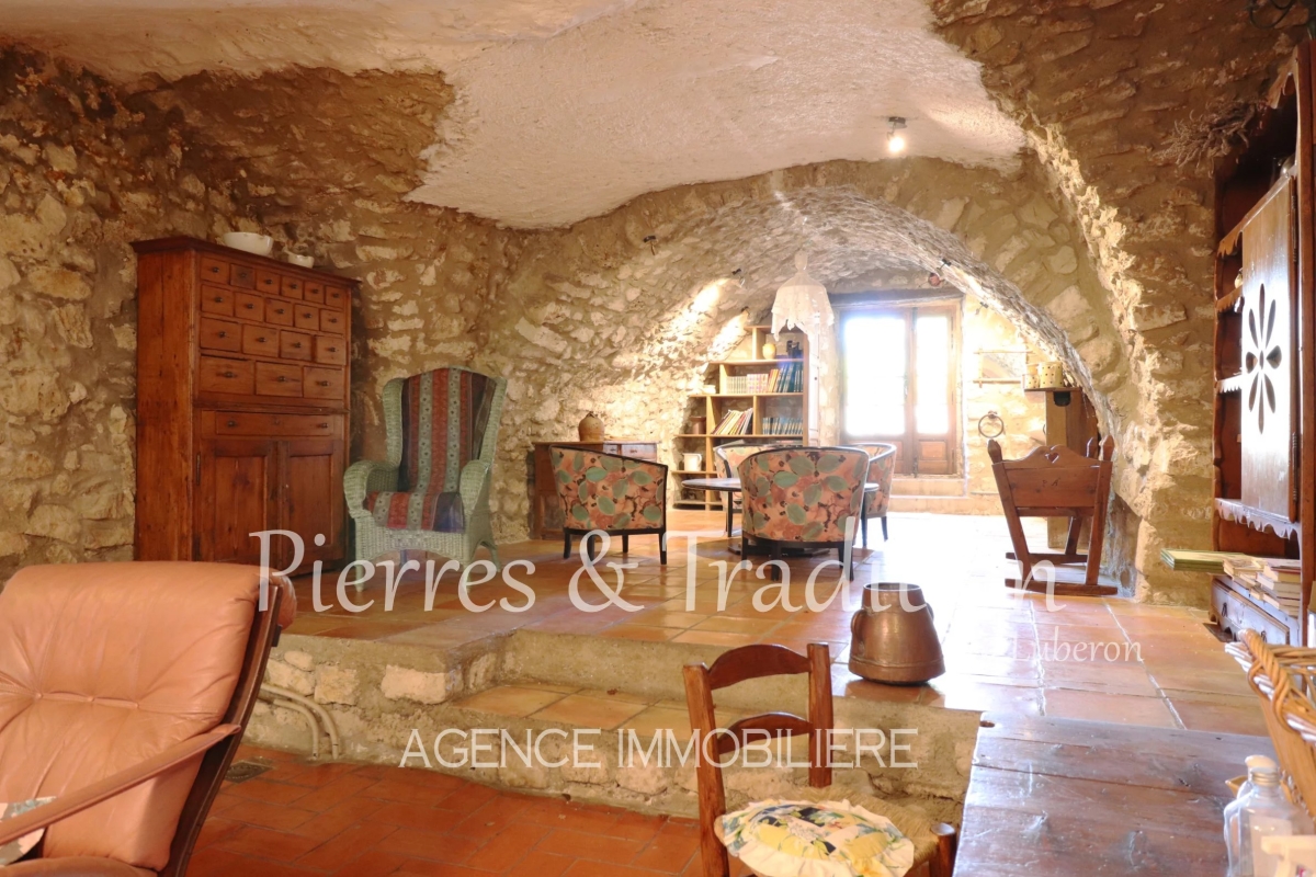 Luxury House for sale in Reillanne, 875 000 €, Photo 4