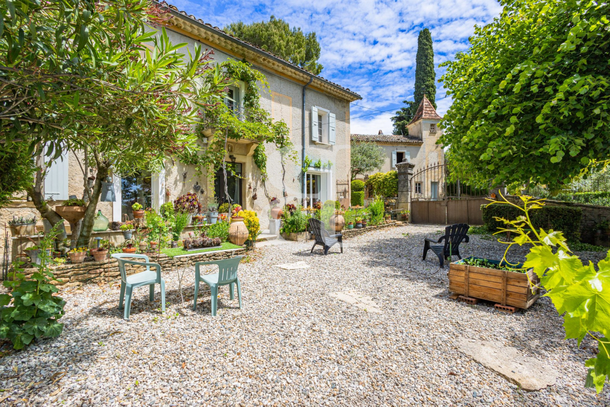 Maison de luxe à vendre à Vaison-la-Romaine, 850 000 €, Photo 1