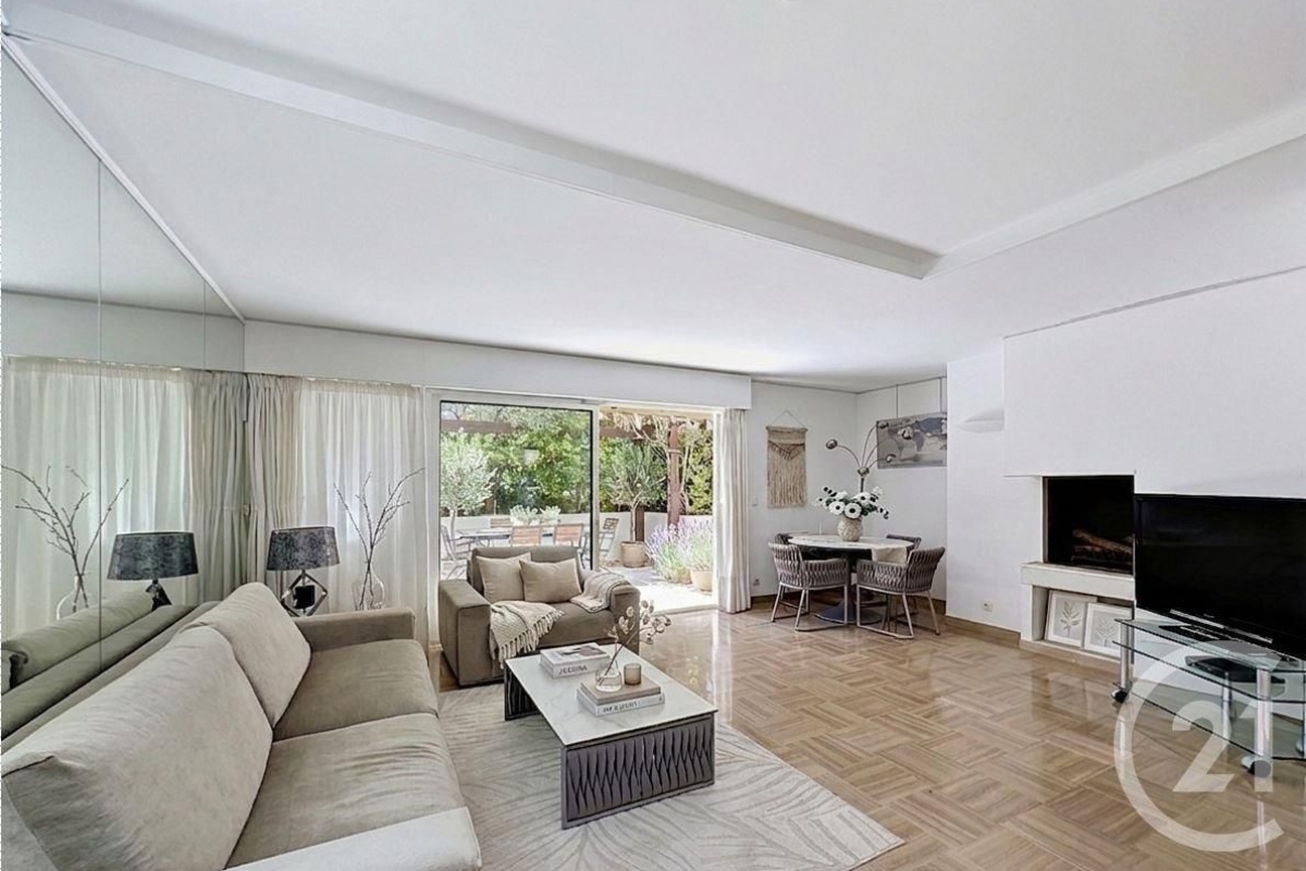 Luxury House for sale in Cannes, 1 150 000 €, Photo 2