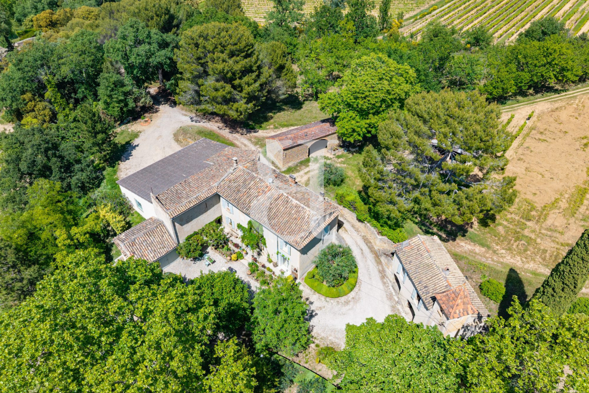 Maison de luxe à vendre à Vaison-la-Romaine, 850 000 €, Photo 2