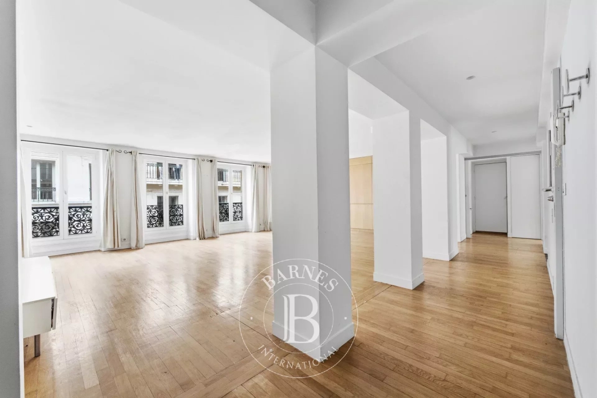 Luxury Apartment for sale in Paris 2Ème, 1 790 000 €, Photo 4