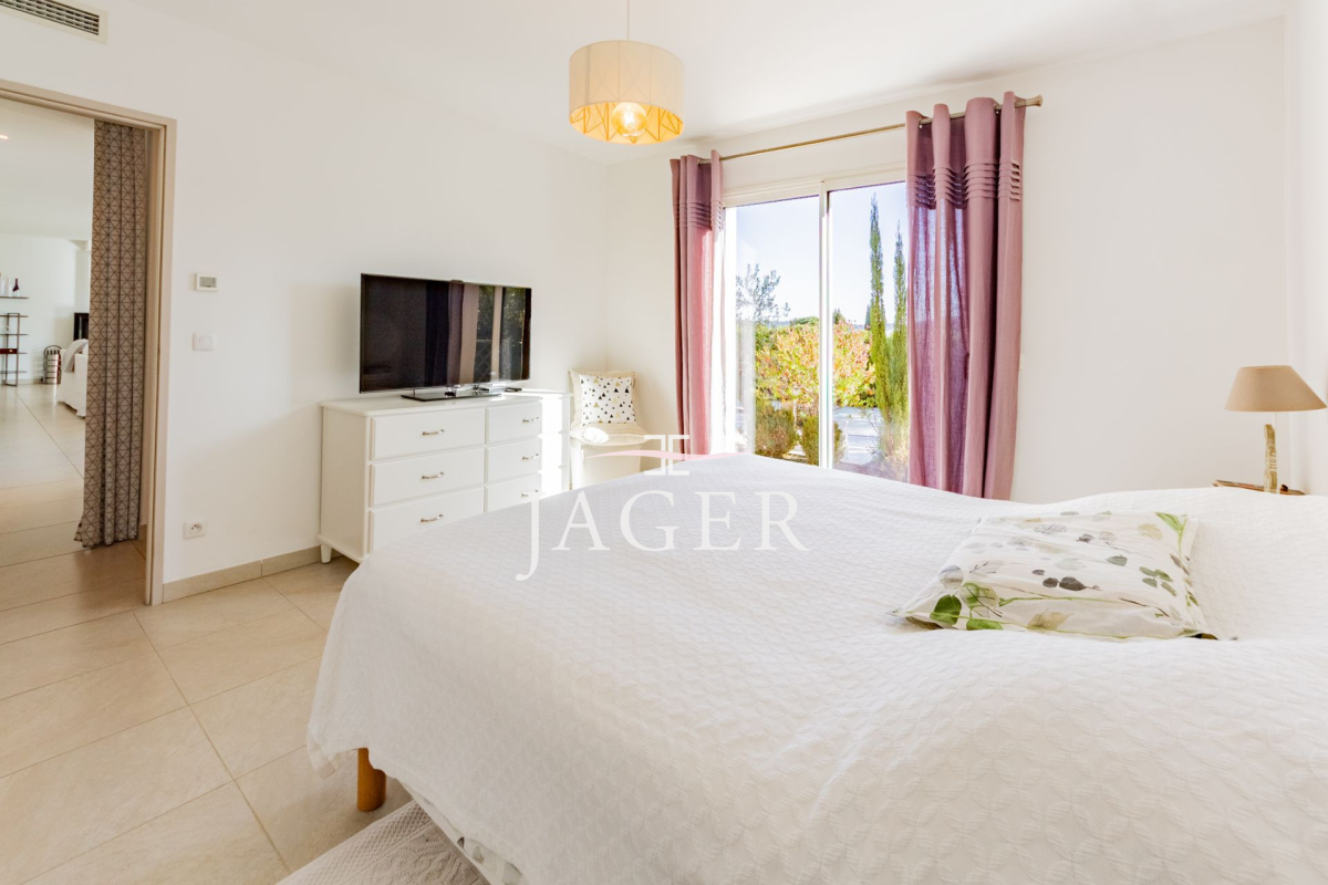 Maison de luxe à vendre à Cogolin, 895 000 €, Photo 7