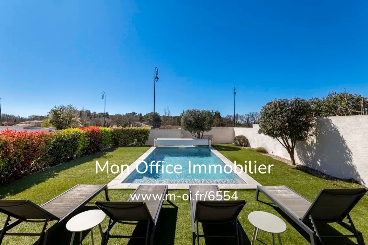 Maison de luxe à vendre à Aix-en-Provence, 745 000 €, Photo 3